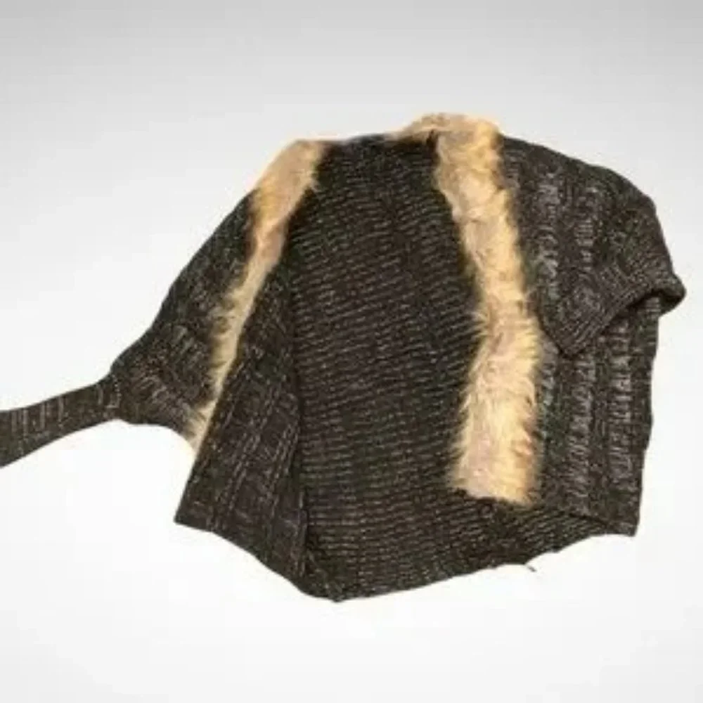 Knit Open Front Cardigan with Faux Fur Black and White Weave - Picture 4 of 6